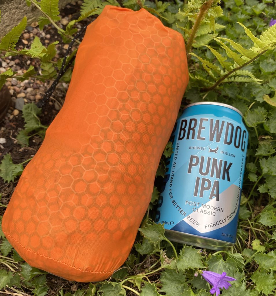 Exped SynMat HL M and a can of Brewdog
