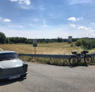 Grenzsteintrophy - bikes, trabants and watchtowers