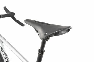 Brooks Cambium saddle on a KS dropper seatpost on the Bombtrack Hook ADV.