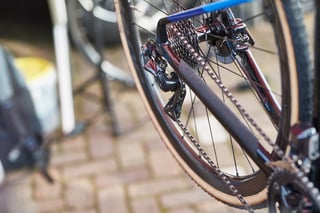 Close-up of a Dura-Ace Di2 rear mech, cassette and spotless chain on a Hoogerheide cyclocross race bike.
