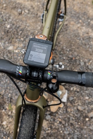Cockpit of the Bombtrack Hook EXT with Ritchey VentureMax bars, Wahoo computer and a Spurcycle bell.