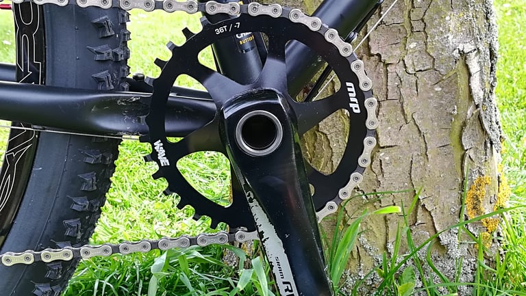 MRP Wave Ring 36-tooth chainring on a SRAM Rival crank, fitted to the Light Blue Darwin One By MT.