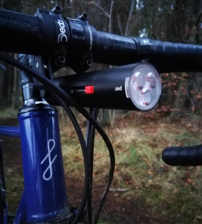 Knog PWR Road front light mounted below the Deda Superzero stem on the Fairlight Secan.