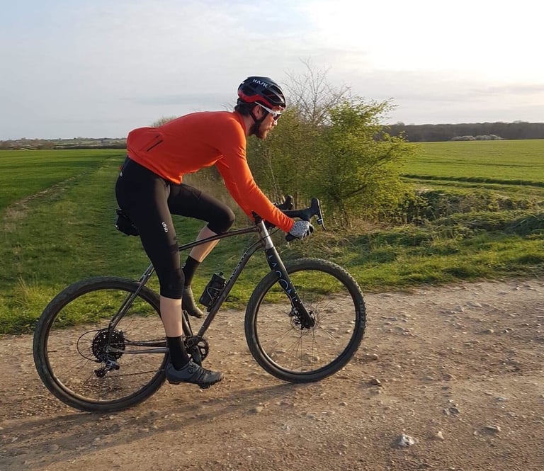 Josh Ibbett pedals the prototype Mason ISO 29er along a gravel track, dialling in his position for the Tour Divide.