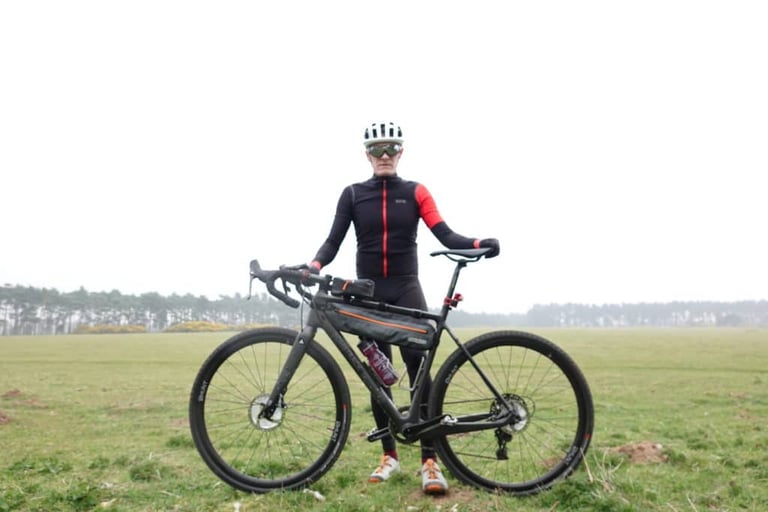Rider in the Gore C5 Gore-Tex Infinium jersey with a Bombtrack Hook EXT-C, ready for the Dirty Reiver.