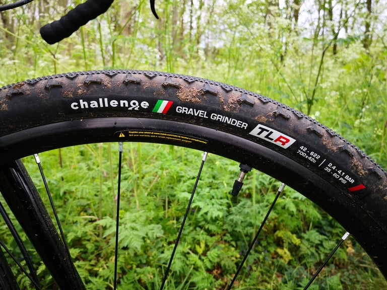 Challenge Gravel Grinder TLR 700x42c tyre on a Mavic Allroad wheel, as fitted to the BiViBIKES Bunker.