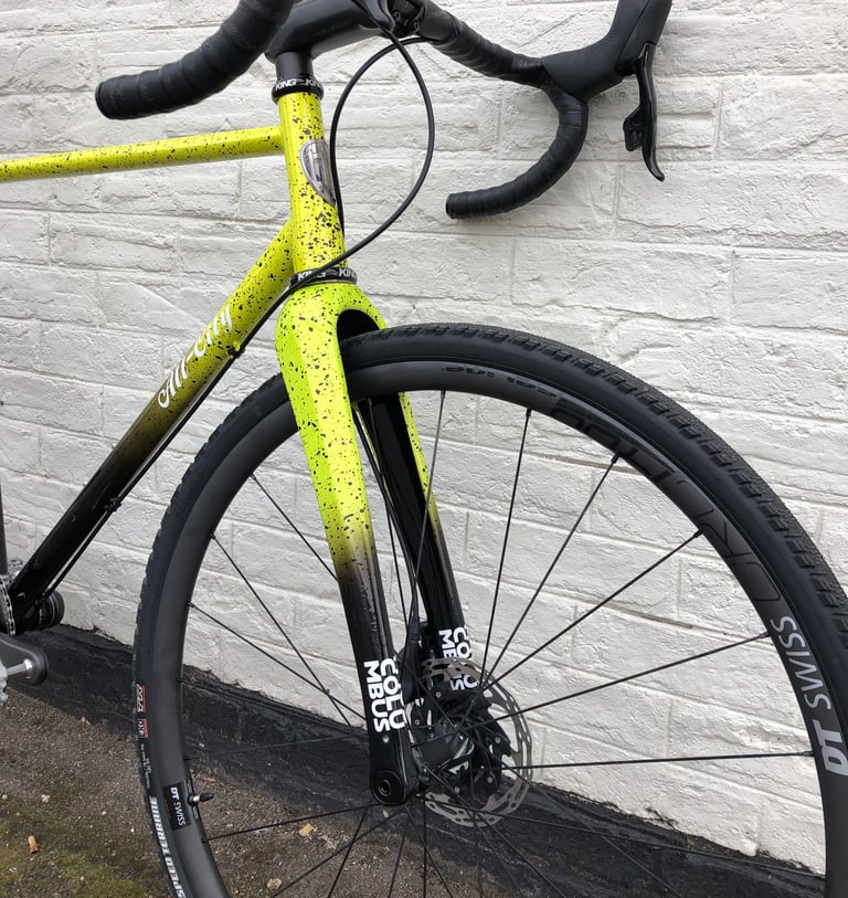 Front end of Nate's Macho King: Columbus carbon fork, disc brake, DT Swiss wheel and Maxxis Speed Terrane tyre.