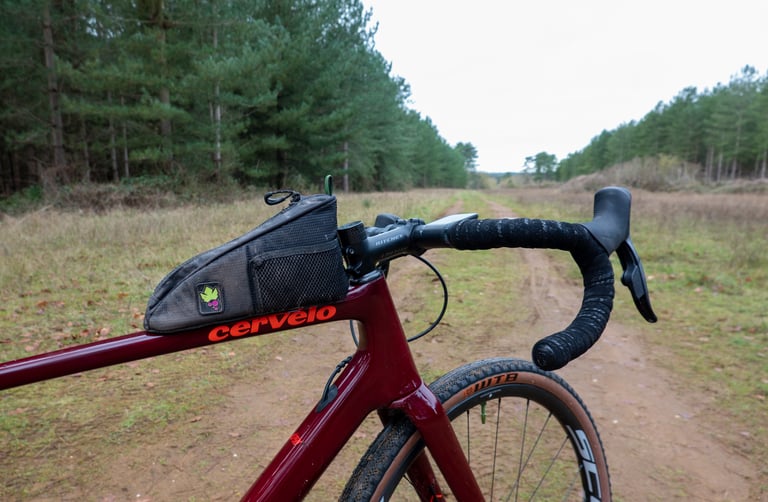 Ritchey Butano WCS flared handlebar wrapped in black WCS Race Gel tape on the Cervelo Aspero build.