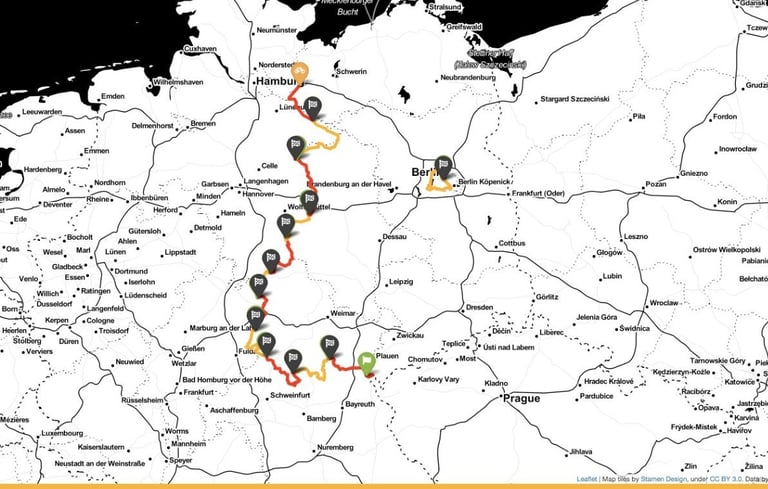 Route map of the 2018 Grenzsteintrophy, from Hof in the south to Priwall in the north, with the Berlin prologue loop.