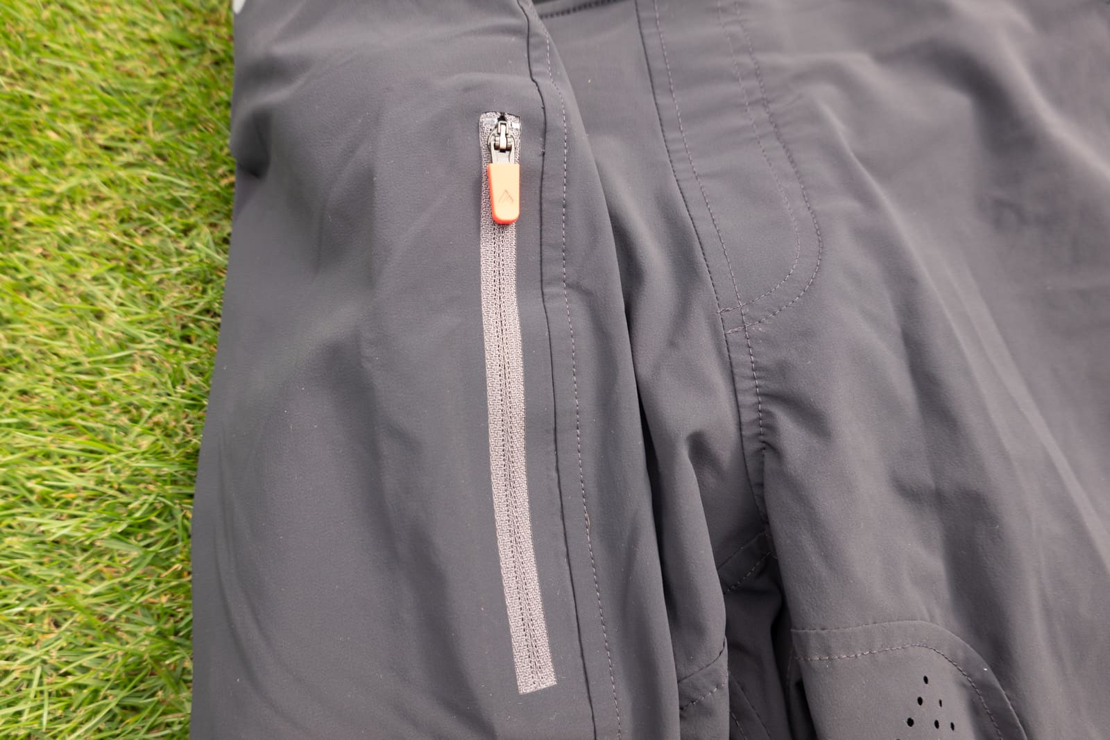 Aussie Grit Apparel Ignite security pocket