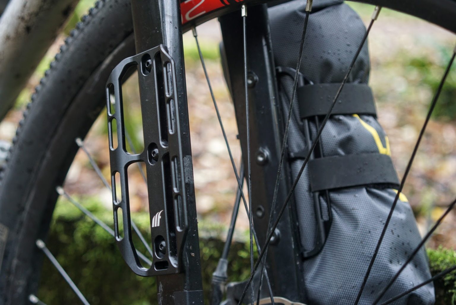 Tailfin cargo cage Riverside