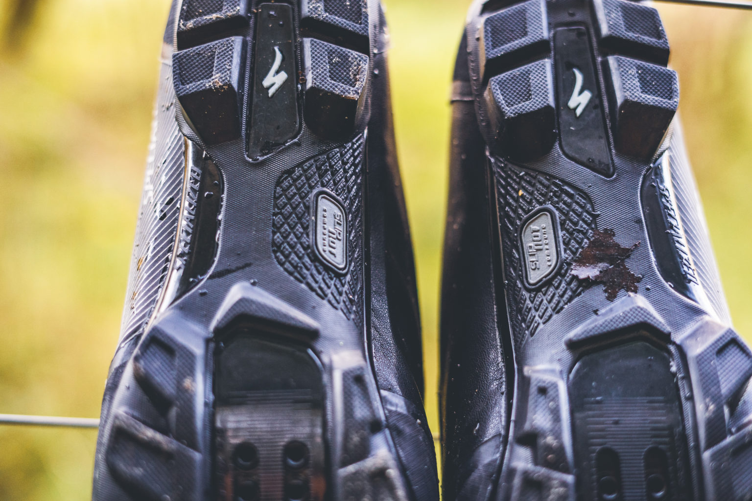 specialized defroster winter cycling shoes